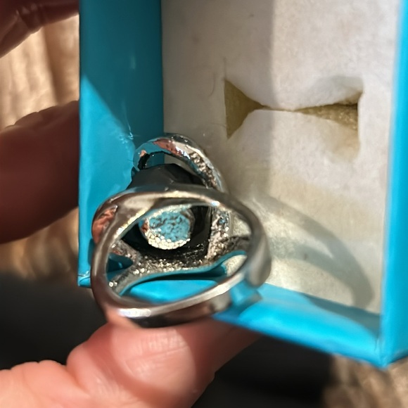 Single Stone Cocktail Ring withh CZ Heart Shape - Picture 3 of 3